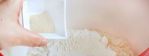 дрожжевое тесто на кефире для пиццы. Шаг 6