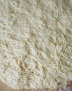 Дрожжевое тесто на молоке