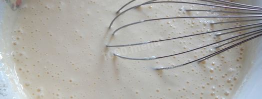 наливное тесто для пирога на кефире. Шаг 6