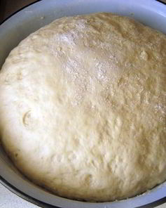 Простое тесто для пиццы