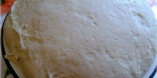 Тесто на кефире с дрожжами