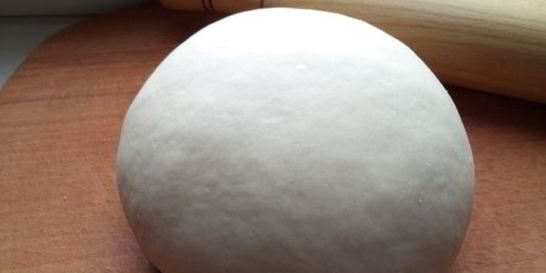 Тонкое бездрожжевое тесто