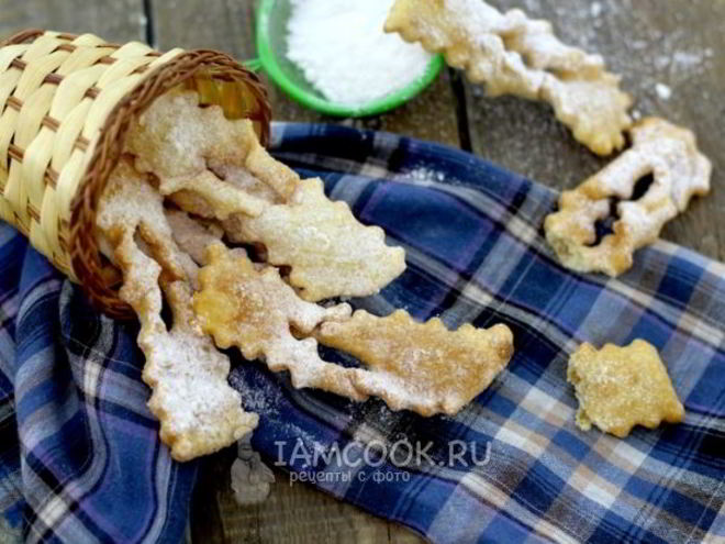 Рецепт тонкого хрустящего хвороста