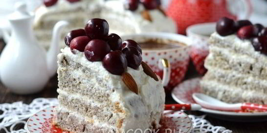 Маковый торт с творожным кремом