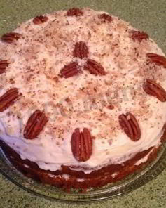 Морковный торт с маскарпоне и орехами