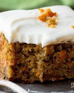 Морковный торт с орехами
