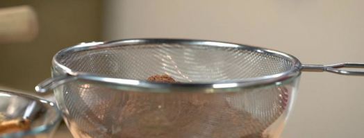 шоколадный бисквит. Шаг 3