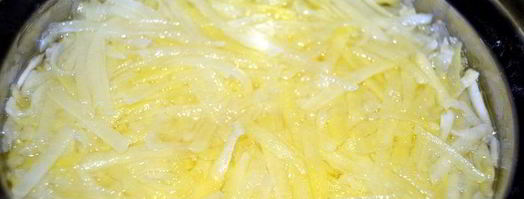 слоеный картофельный торт с солеными грибами. Шаг 5