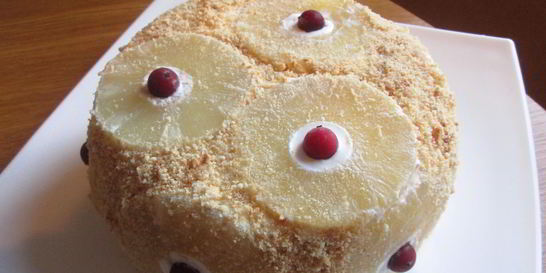 Торт без выпечки с ананасами
