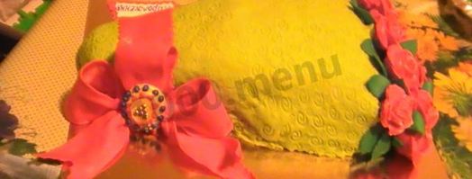 торт с бантом из мастики букет роз. Шаг 17