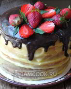 Торт с клубникой и заварным кремом