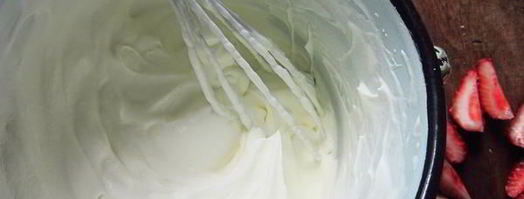 воздушный торт клубника. Шаг 9