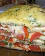 Закусочный слоеный торт из блинов