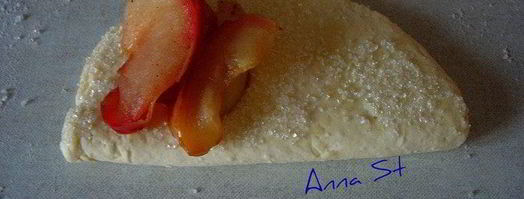 творожные слойки с яблоками. Шаг 6