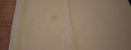 ягодные конвертики из особого слоеного теста. Шаг 2