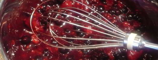 ягодные конвертики из особого слоеного теста. Шаг 5