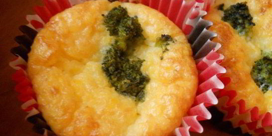 Мини-запеканки из поленты с брокколи