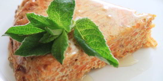 Морковная запеканка с черносливом