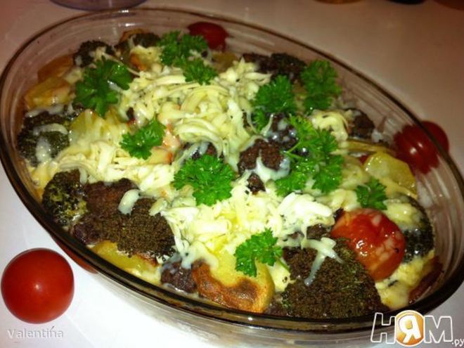 Рецепт овощной запеканки с говяжими тефтелями