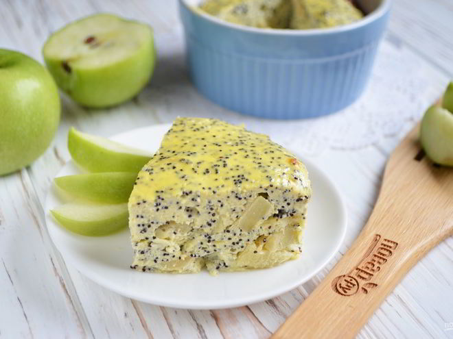 Рецепт творожной запеканки с яблоком и маком