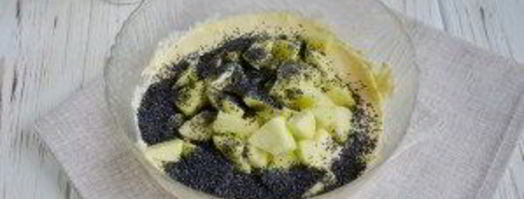 творожная запеканка с яблоком и маком. Шаг 3