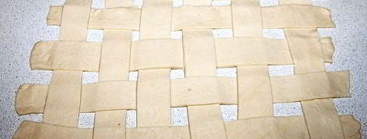 запеканка из курицы под слоеным тестом. Шаг 7