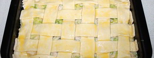 запеканка из курицы под слоеным тестом. Шаг 9