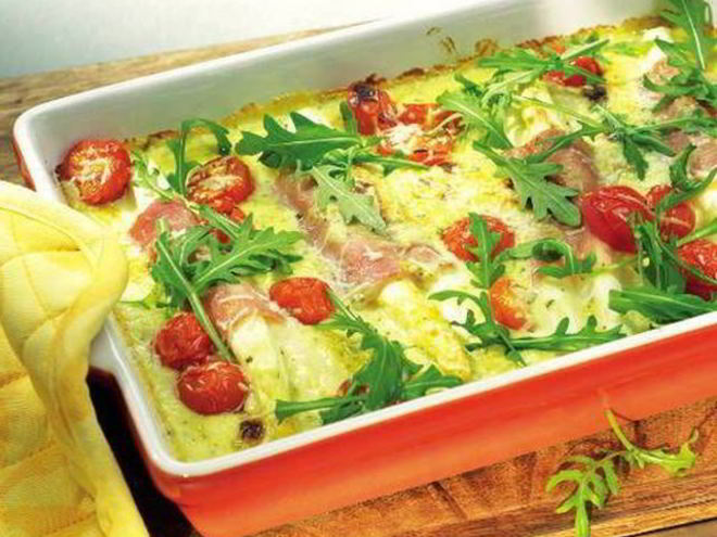 Рецепт запеканки из спаржи с помидорами и руколой