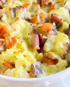 Запеканка из цветной капусты с морковью, горошком и ветчиной