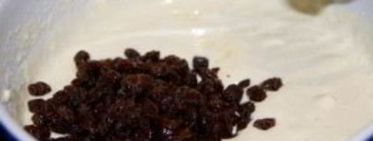 запеканка с изюмом. Шаг 2