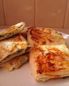 Жареные конвертики с сыром