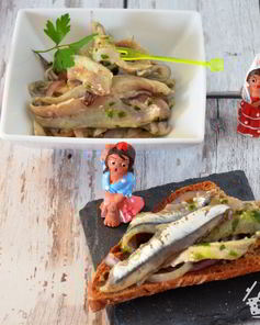 Анчоусы маринованные