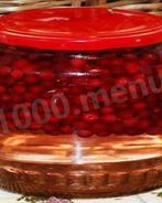 Брусника на воде с сахаром