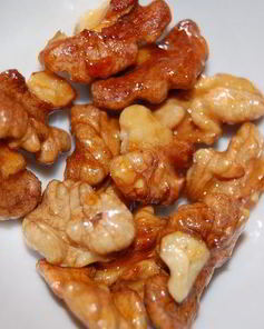 Грецкие орехи в меде