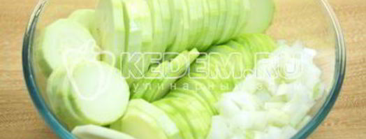 кабачки кружочками на зиму. Шаг 2