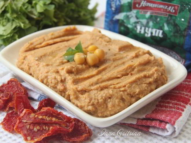 Рецепт хумуса с вялеными помидорами