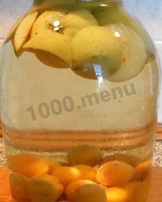 Компот из абрикосов и яблок