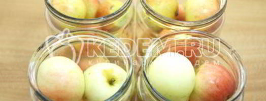 компот из брусники с яблоками. Шаг 3