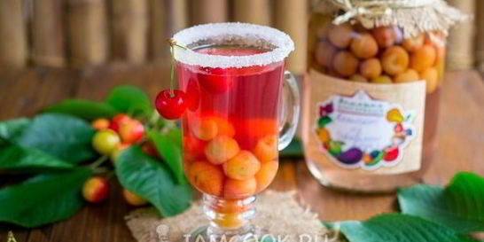 Компот из черешни