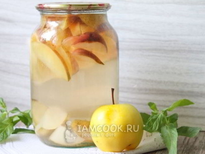 Рецепт компота из груш и яблок на зиму