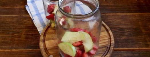 компот из клубники и яблок. Шаг 7