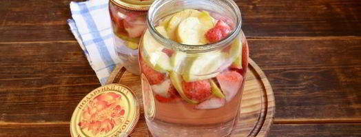 компот из клубники и яблок. Шаг 8