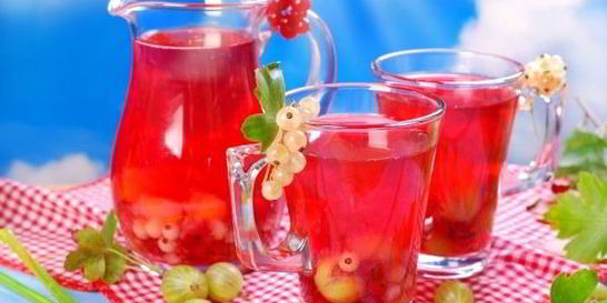Компот из крыжовника и смородины