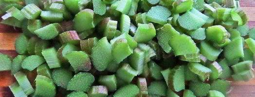 компот из ревеня и лесной малины. Шаг 2