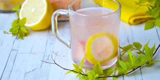 Компот из ревеня с имбирем и лимоном