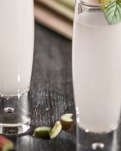 Компот из ревеня