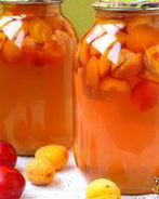 Компот из слив и абрикос