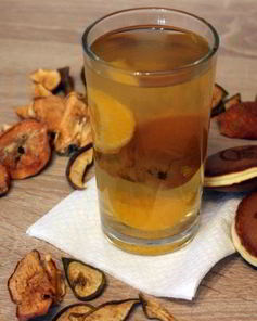 Компот из сухофруктов с мандаринами