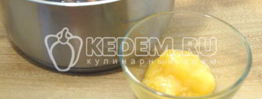 компот из сушеных яблок с ягодами. Шаг 5