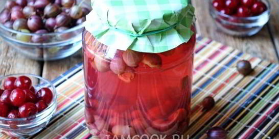 Компот из вишни и крыжовника